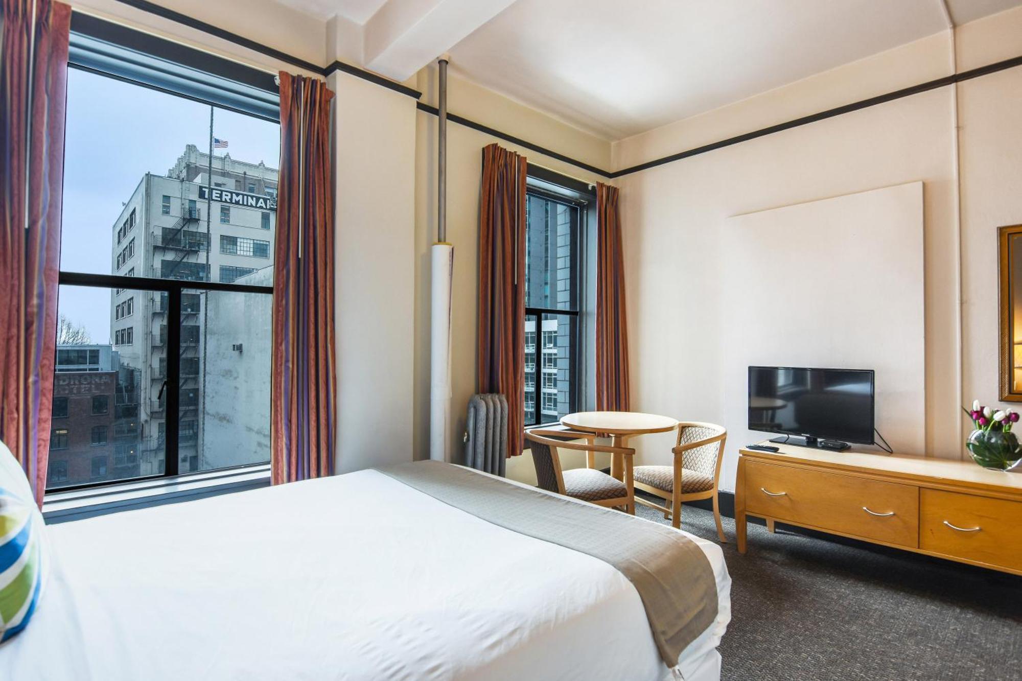 Moore Hotel 시애틀 외부 사진