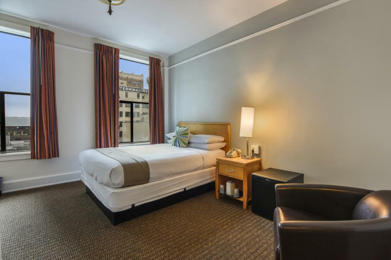 Moore Hotel 시애틀 외부 사진