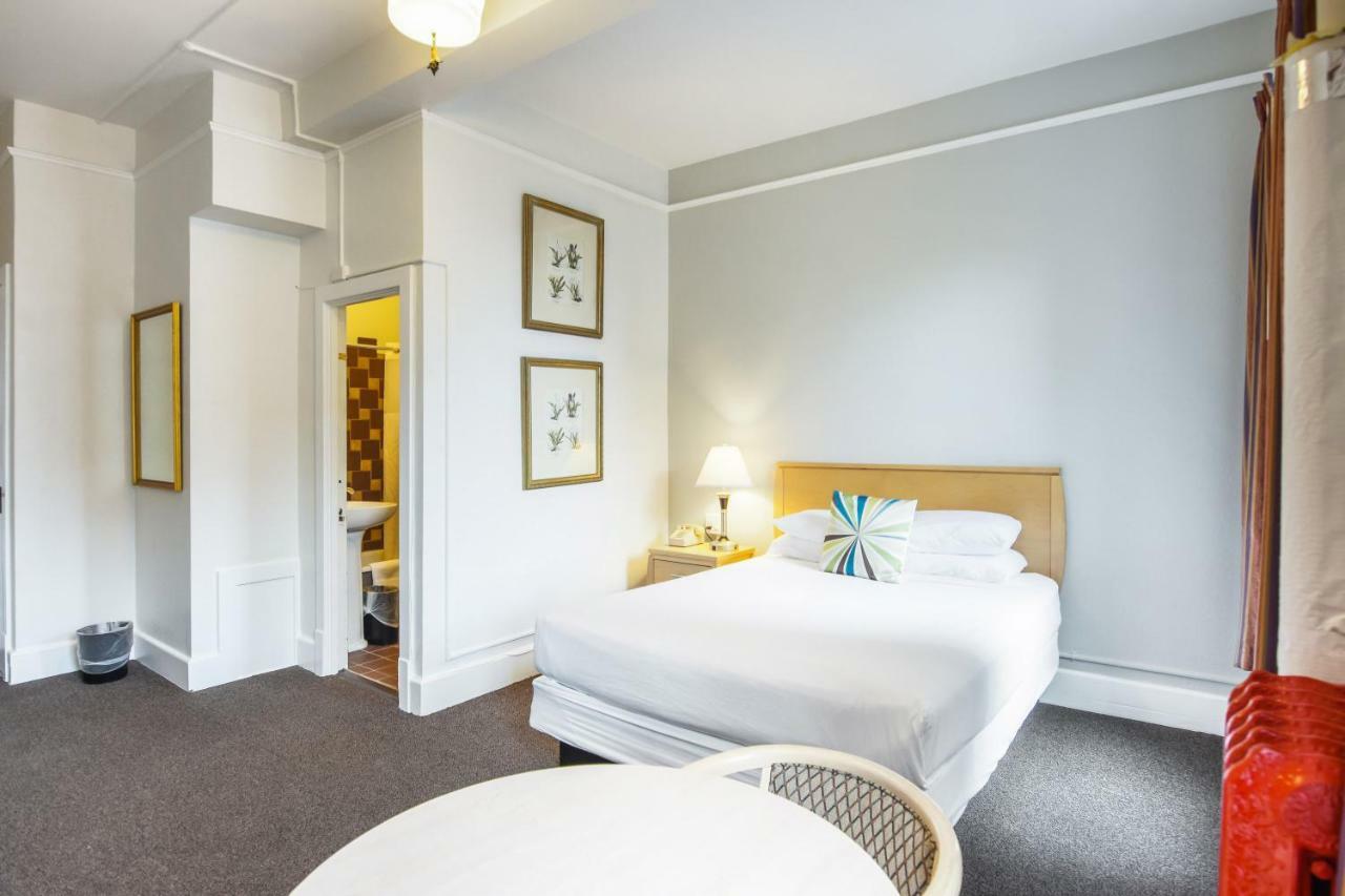 Moore Hotel 시애틀 외부 사진